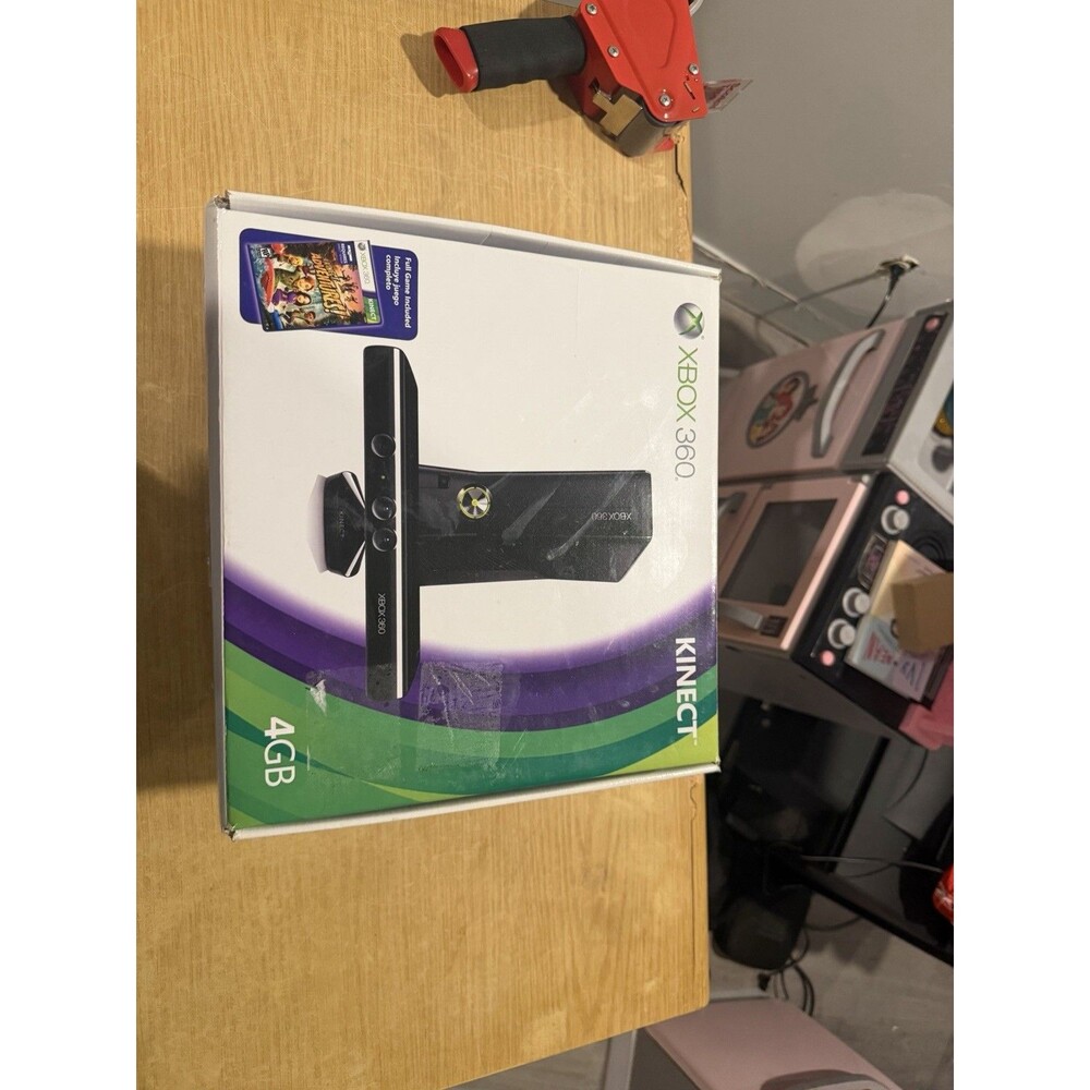 Microsoft Xbox 360 S 4GB Kinect Console Complete in Box CIB Tested Working